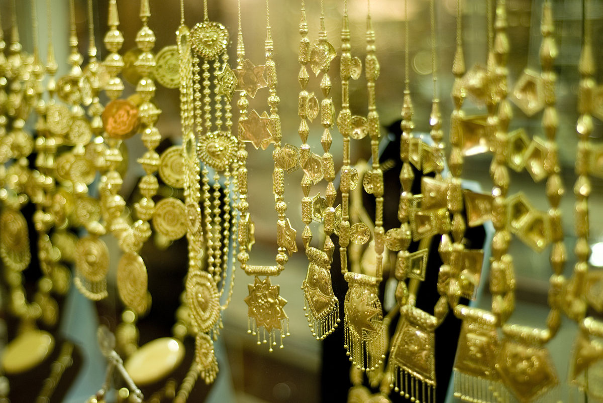 迪拜黄金市场简介 (迪拜黄金市场如何挑选黄金)