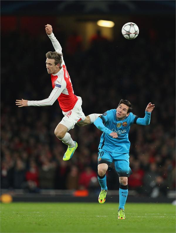 梅西对阿森纳欧冠集锦,16年欧冠巴萨对阿森纳动图