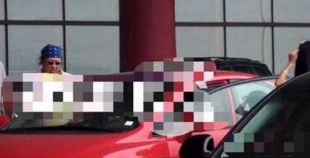 成龙大哥有多低调,成龙的大哥宝刀未老