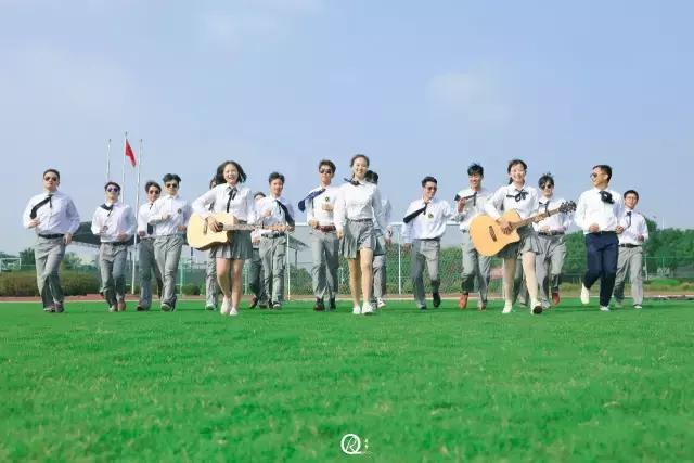 愈拍愈新奇，武商院16种“脑洞大开”毕业照，玩过一回算你牛！