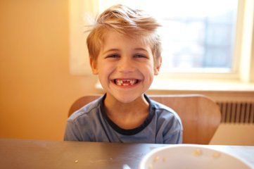 孩子臼齿提前脱落还会长吗,臼齿经常一小块的脱落