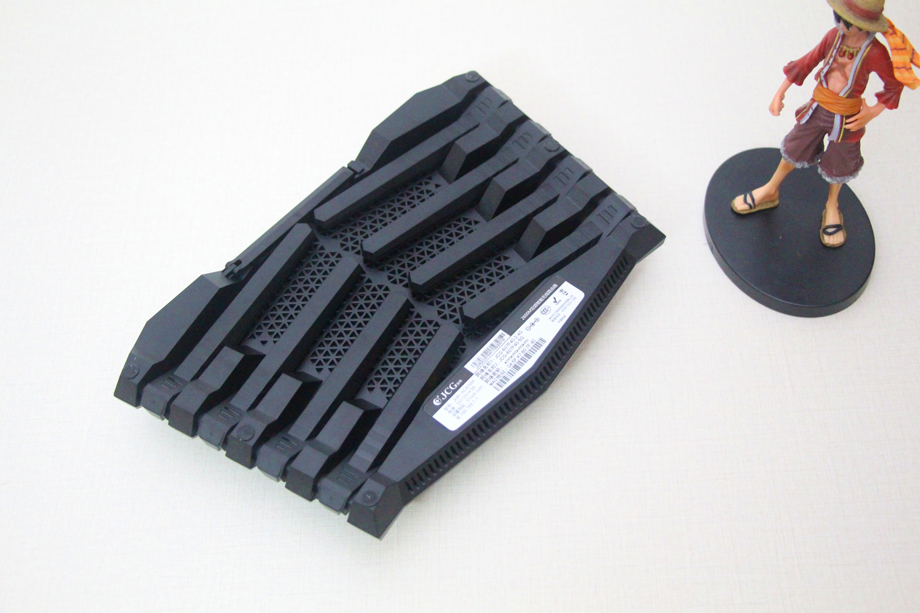 8根低损耗高增益天线，超强信号，游戏玩家必备装备--金刚狼体验