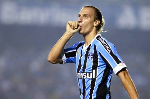 金云彩,足彩今日推荐巴甲