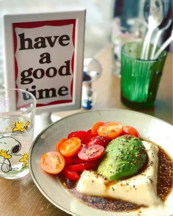 夏日冰爽甜品推荐哪款好吃点的,最简单的夏日甜品冰淇淋