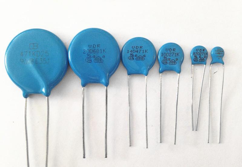 装逼关注安全,雷雨天在家如何降低被雷劈的风险