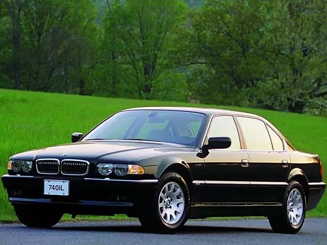 二十年前老奔驰s600价格,2010款奔驰s600现在二手多少钱