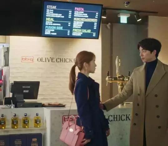 burberry经久不衰的单品,只有burberry才有英伦范