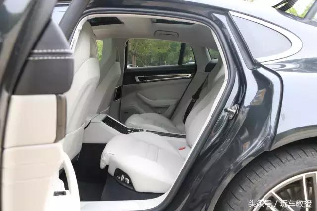 剑指马德里德比萨乌尔,全新保时捷panamera首试车