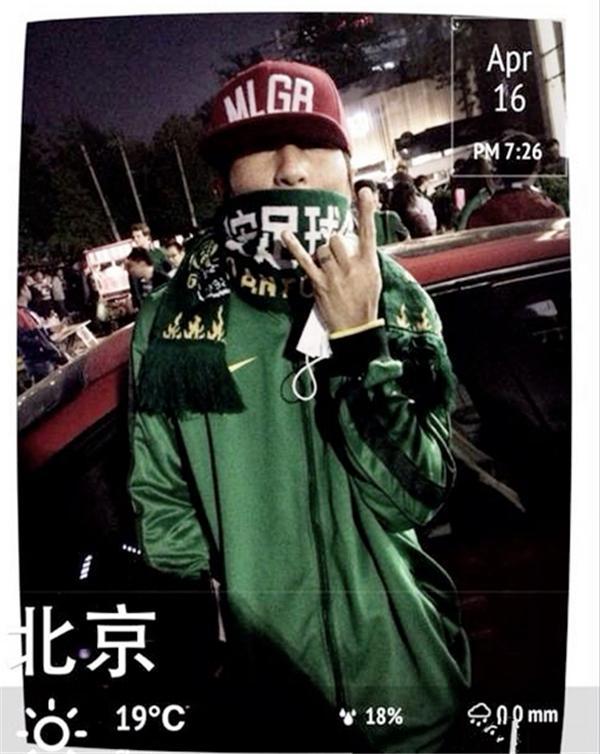 娱乐圈球迷真多！鹿晗最爱曼联一人父亲竟是国脚曾参加奥运会