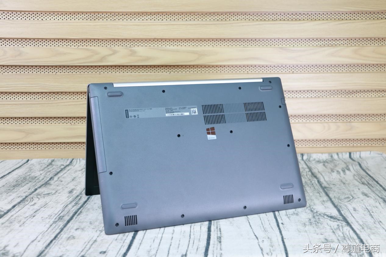 联想小新潮5000和潮7000哪个好,联想笔记本小新潮5000配置图