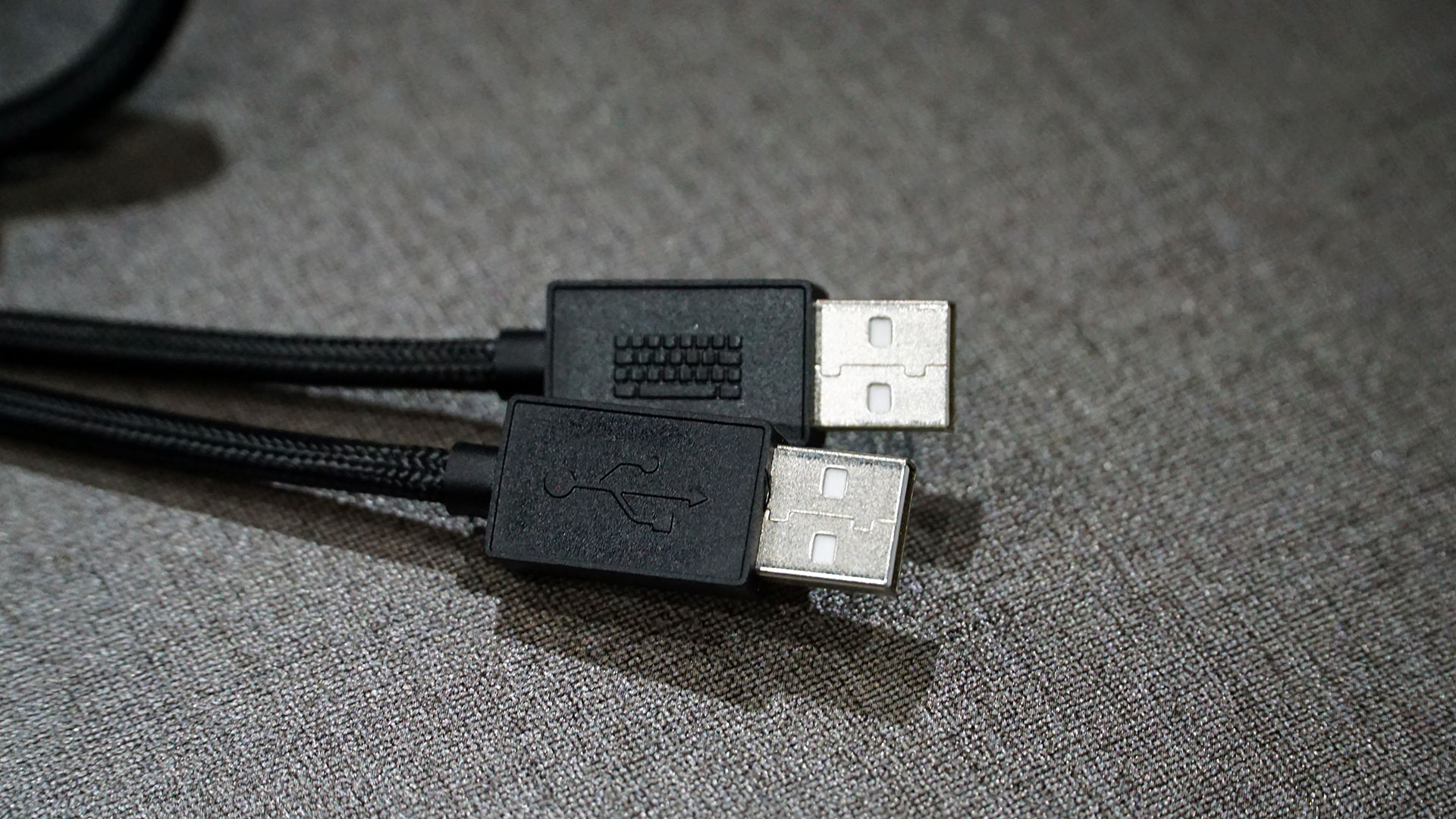 罗技超薄键盘,罗技g413和g610键盘对比