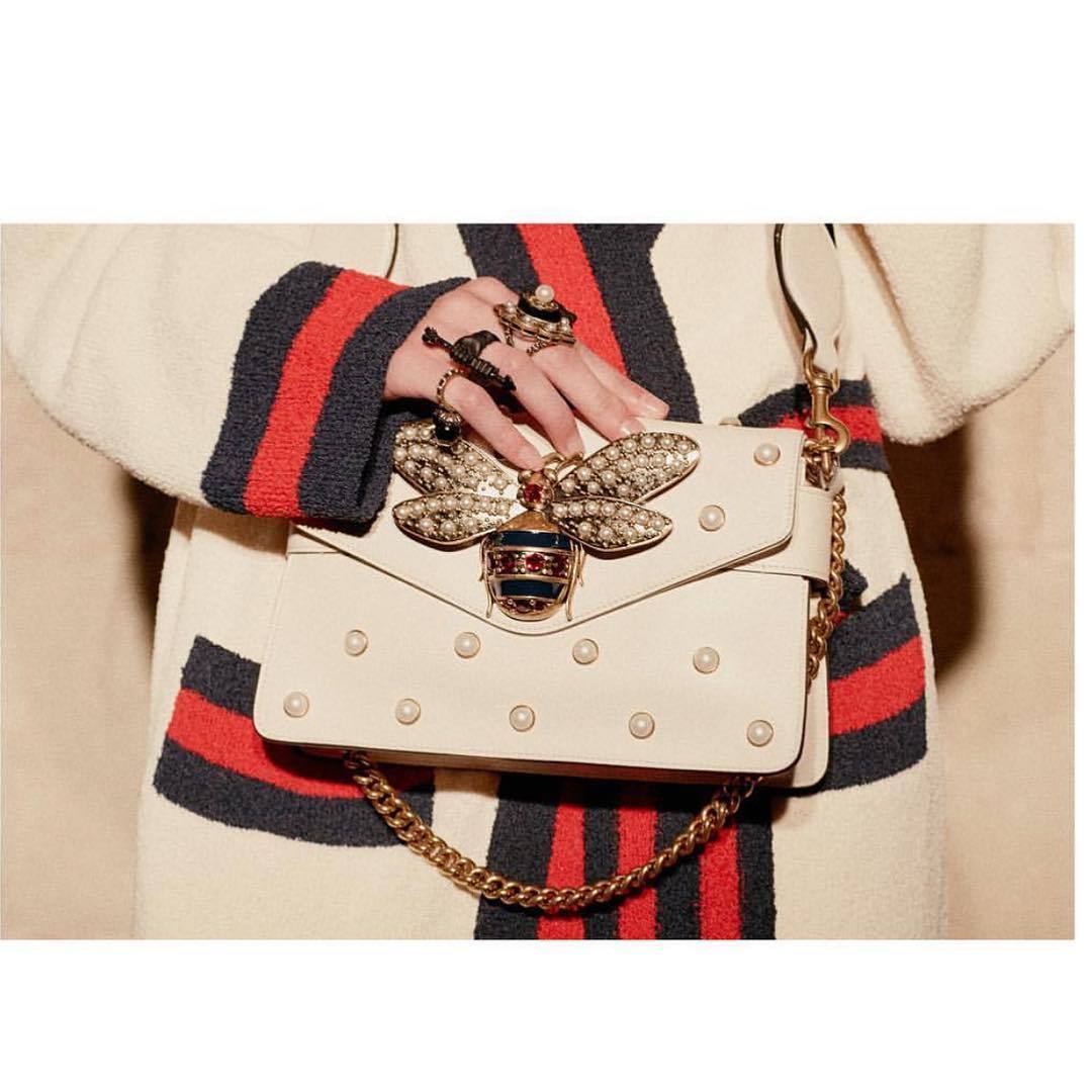 gucci蜜蜂珍珠包杨幂同款,gucci杨幂蝴蝶限量款包包