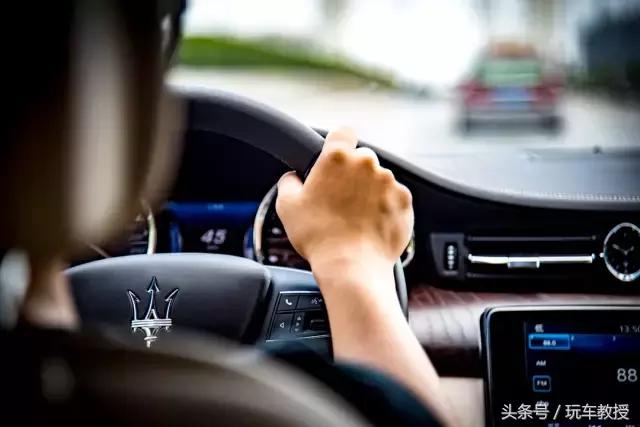 剑指马德里德比萨乌尔,全新保时捷panamera首试车