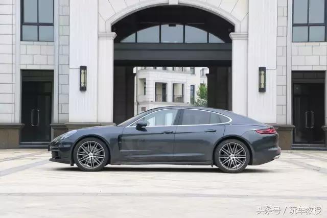 剑指马德里德比萨乌尔,全新保时捷panamera首试车