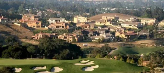 自带游泳池别墅在哪里,哪个温泉别墅有泳池