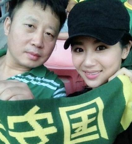 娱乐圈球迷真多！鹿晗最爱曼联一人父亲竟是国脚曾参加奥运会