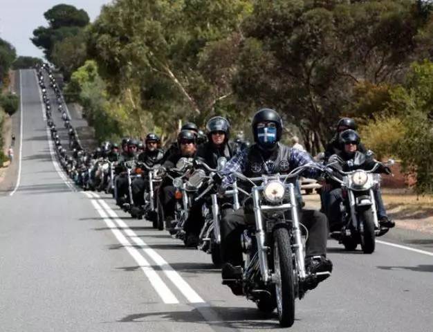 真正的飞车党,世界上真实飞车党