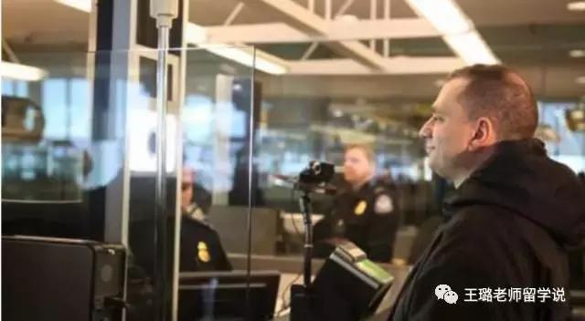 下飞机后有什么流程,国际航班下飞机入境流程