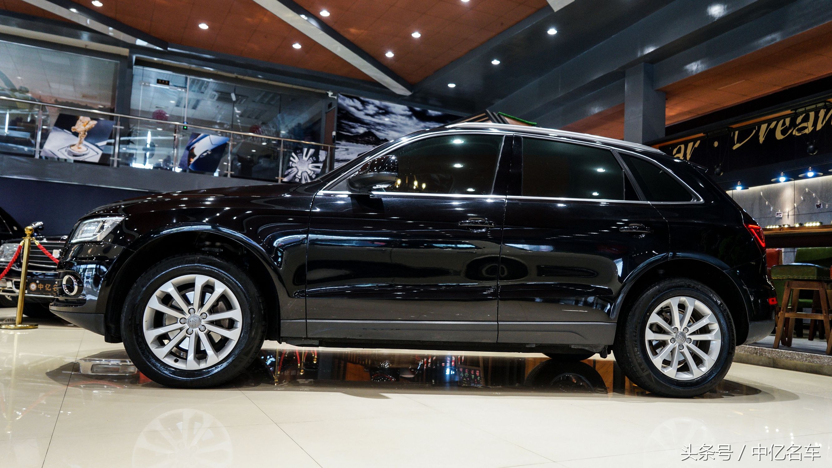 2013款奥迪q540tfsi是真quattro吗,2013年奥迪q52.0t四驱行情