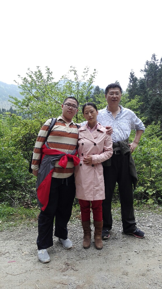 不淘宝，不逛街，不K歌，很少辅导孩子，株洲这对博士夫妻很另类