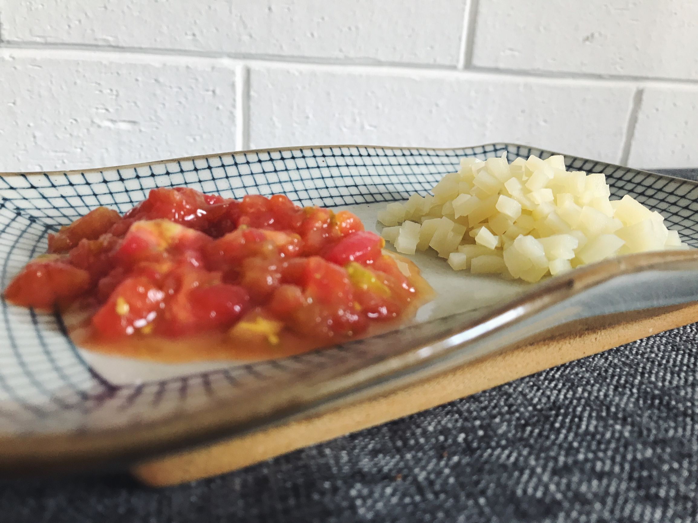 千寻的食堂之番茄土豆炖牛肉，精选的牛棒骨熬制的汤头，配上营养美味的番茄土豆，满满的钙补起来
