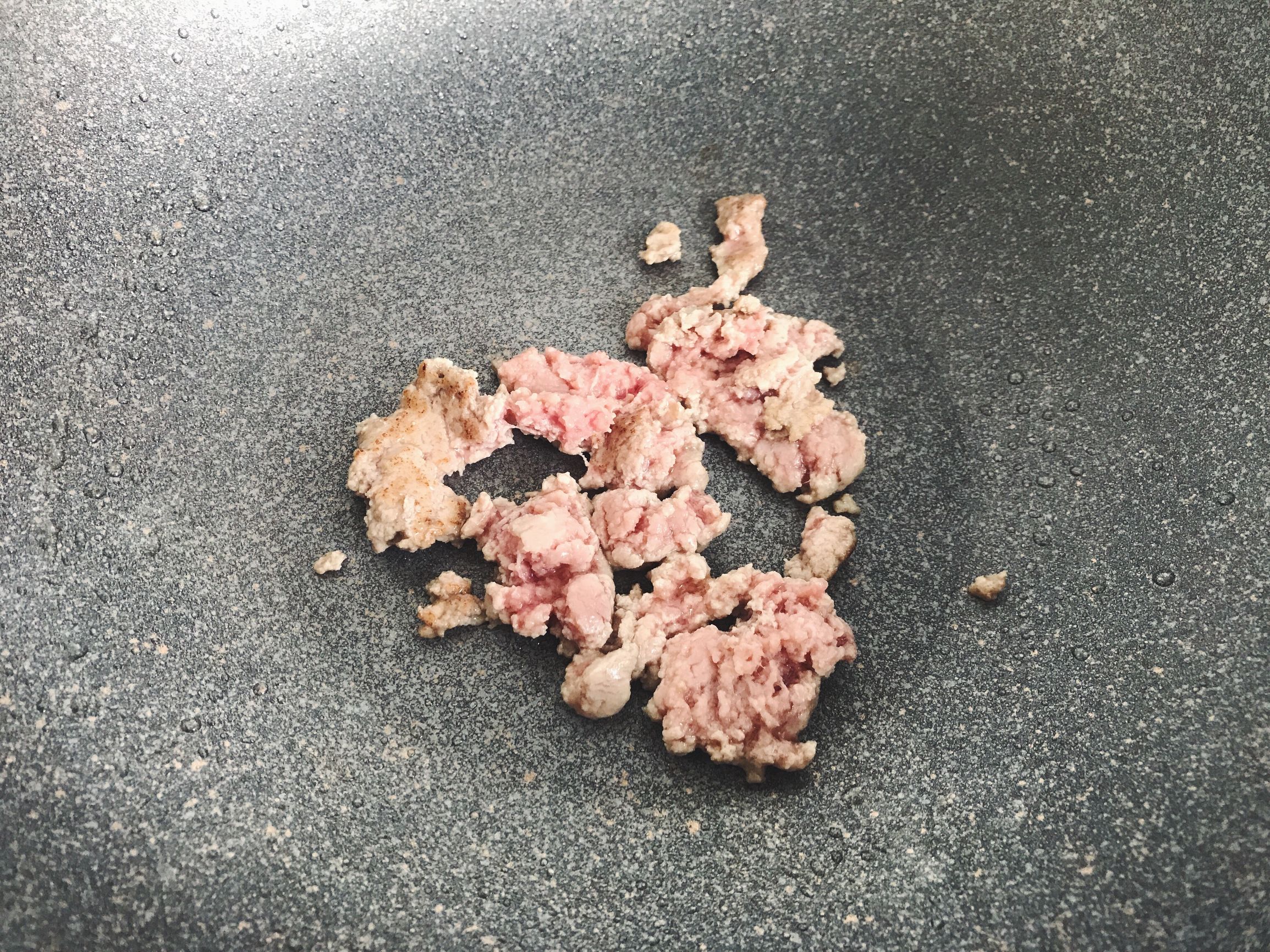 千寻的食堂之番茄土豆炖牛肉，精选的牛棒骨熬制的汤头，配上营养美味的番茄土豆，满满的钙补起来