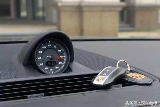 剑指马德里德比萨乌尔,全新保时捷panamera首试车