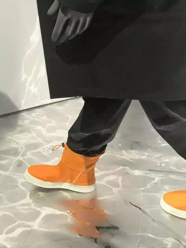 男士如何买衣服,男士买衣服搭配顺序表