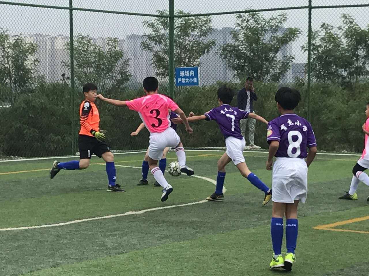 让孩子在快乐中学习快乐中成长,让小孩足球天赋更强