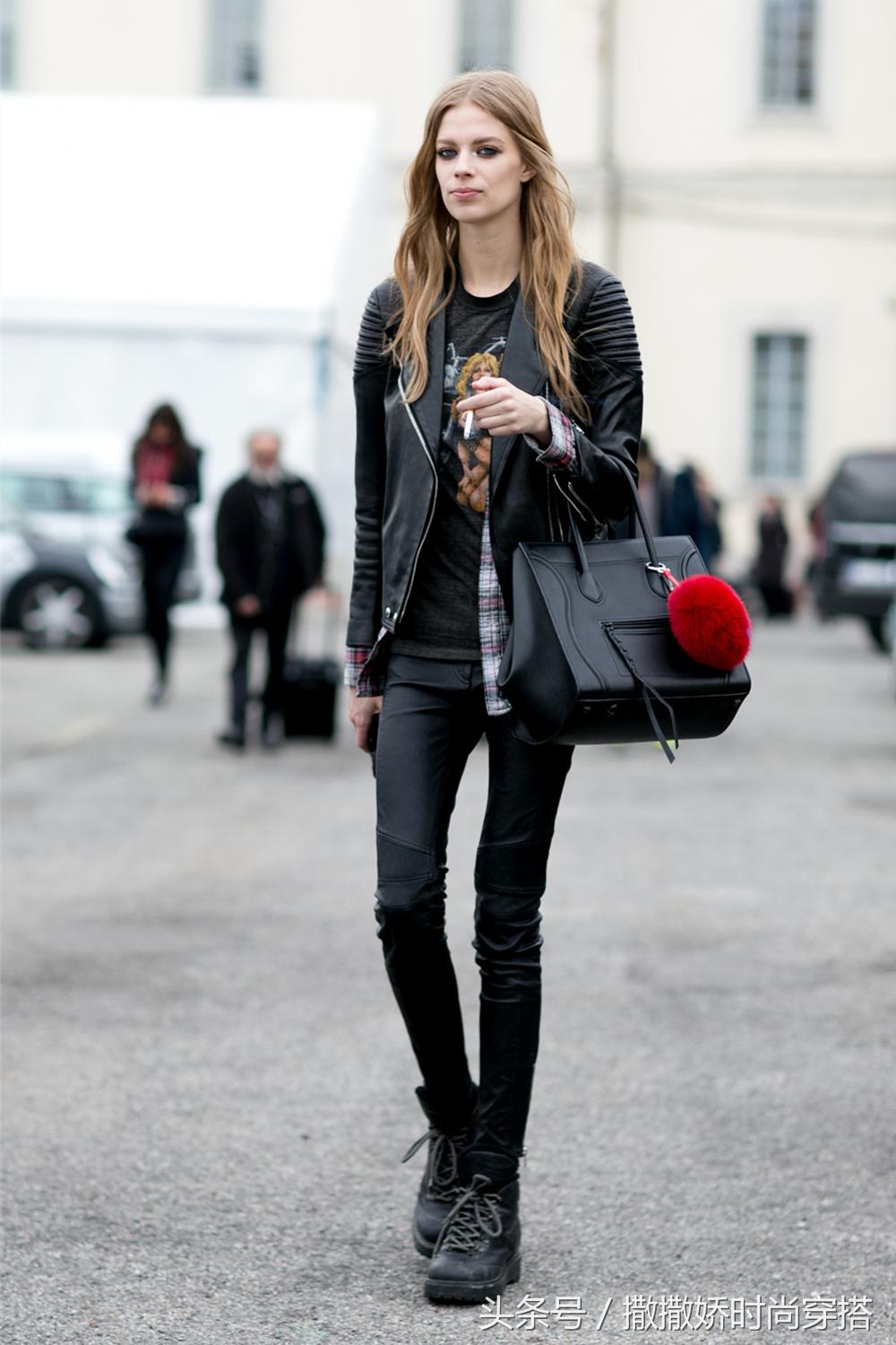 你说Celine“笑脸包”out了？绝对的No！