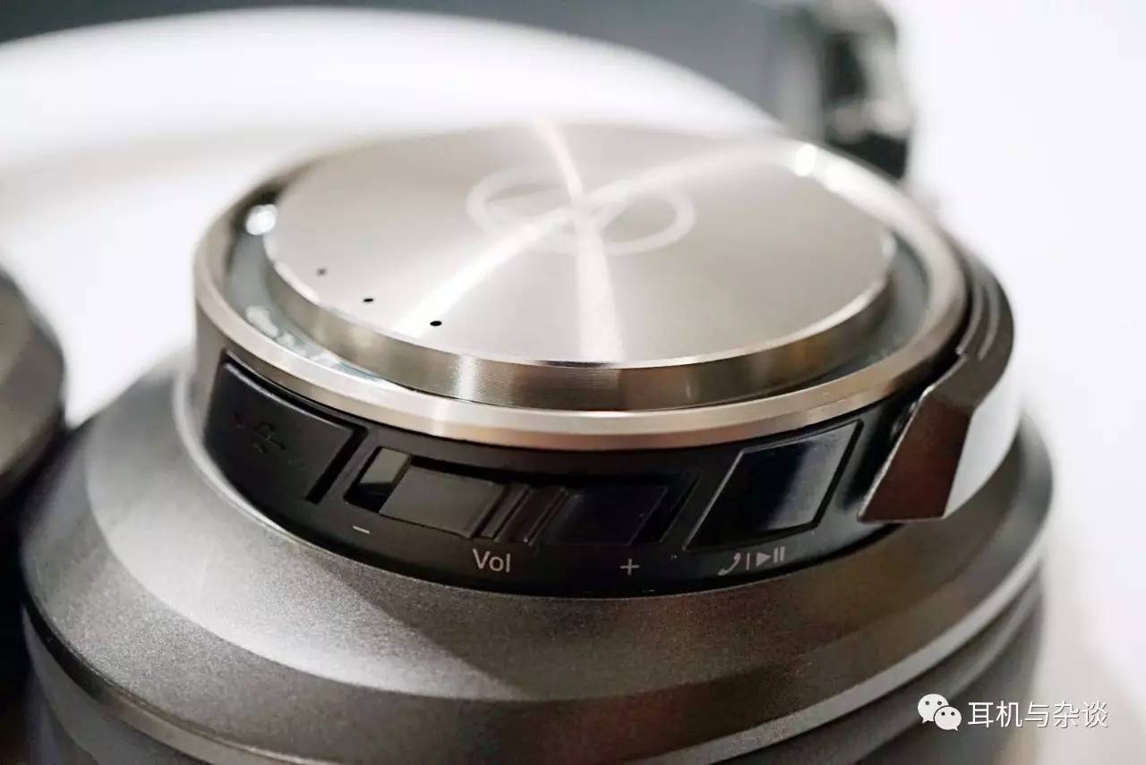 铁三角dsr7和dsr9,铁三角dsr7bt对比msr7