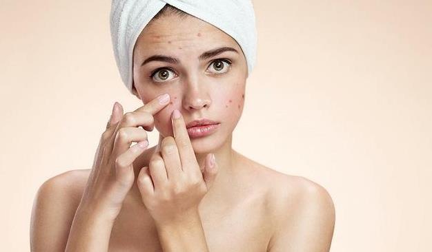 为什么吃避孕药可以调经,为什么吃避孕药会冒痘痘