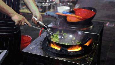 这才是淮北该有的深夜食堂故事：总有个地方治愈失眠