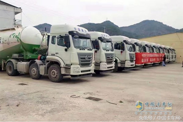 他选豪沃T5G原因简单明了：裸车自重比其他车轻1吨