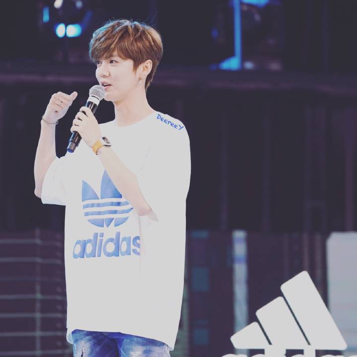 鹿晗听到exo歌的反应,鹿晗听见音乐跳舞