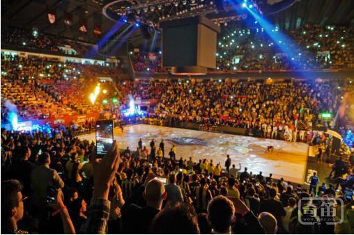 飞利浦照明亮化安装,飞利浦led体育馆灯具