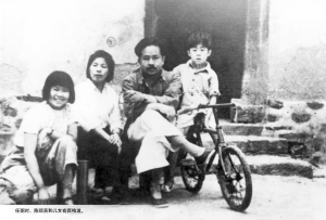 牢记“两个务必”永葆*产党共**人先进本色（一）