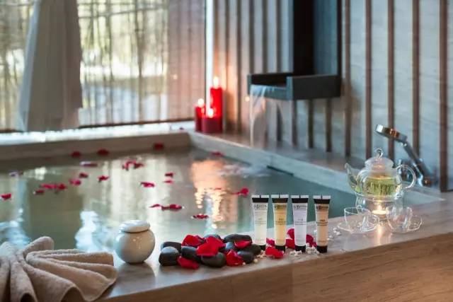 开封清明上河园附近铂尔曼酒店,铂尔曼酒店清明上河园