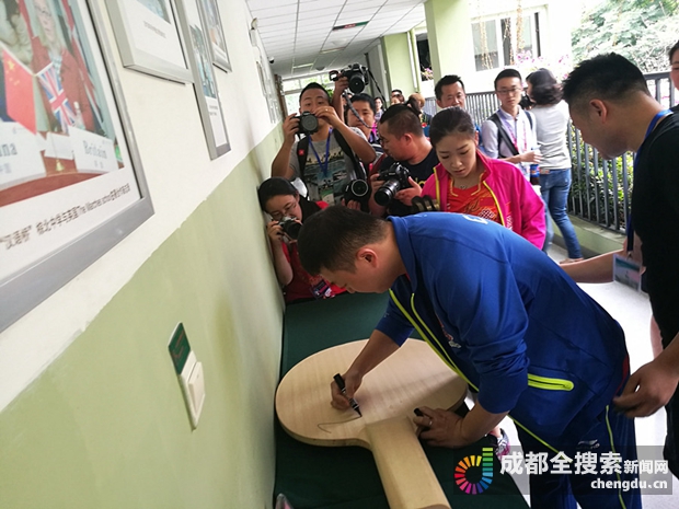 国乒颜值爆表运动员,国乒成都大屏幕视觉震撼