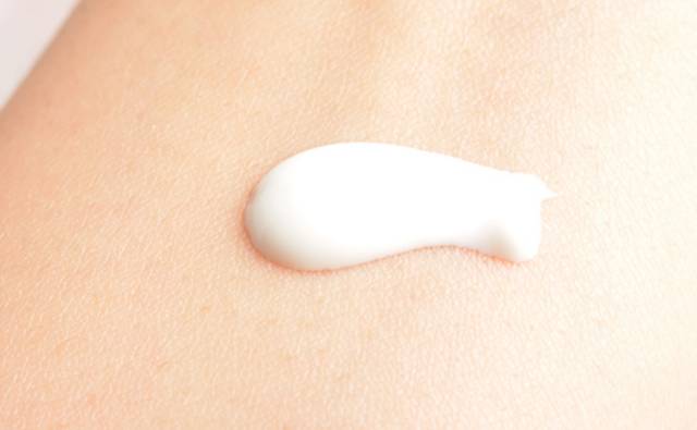 宝宝烧伤应该抹什么药膏,宝宝烧伤结痂应该抹什么药膏