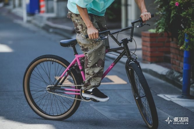 今夏直男必入粉色单品你离男友力MAX只差一段粉色的距离