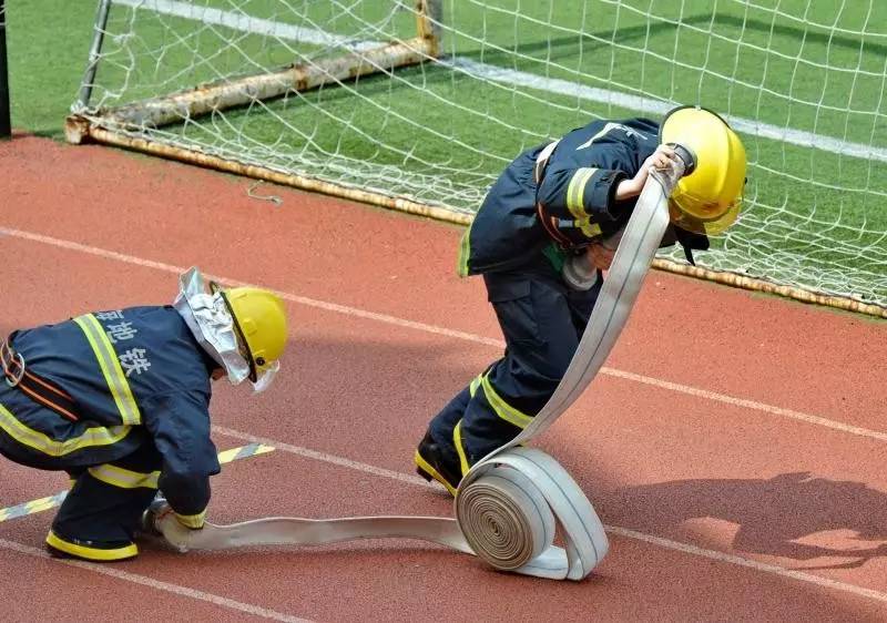 追求卓越勇争第一,追求卓越勇创先锋