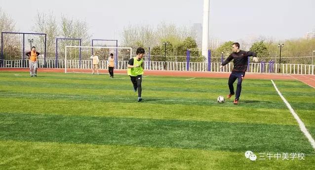 三牛公开课｜6月4日机器人/3D打印/VR/陶艺/编曲……