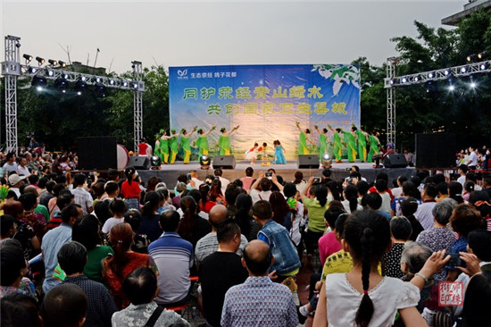 鐖辨姢鐜鍗敓鍏卞缓鍗敓鍘垮煄鍐呭,涓ュ叧闀囧紑灞曟竻娲佸崼鐢熸姢瀹跺洯娲诲姩