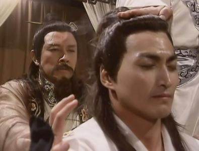 武侠剧中的江湖大侠天天打打杀杀不上班，哪里来的钱吃饭？