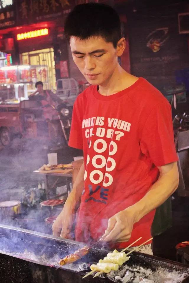 这才是淮北该有的深夜食堂故事：总有个地方治愈失眠