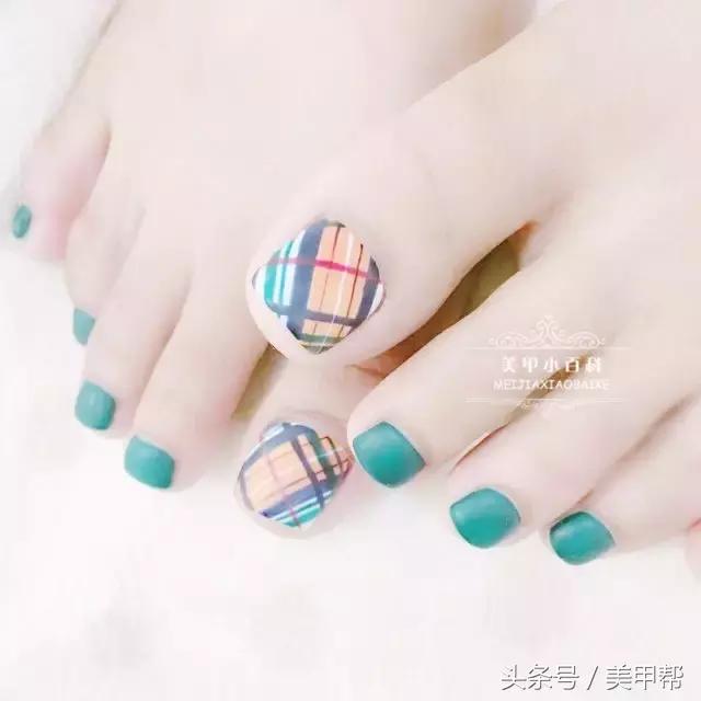 高级干净耐看的脚甲纯色,十款最适合夏天的脚甲仙气飘飘