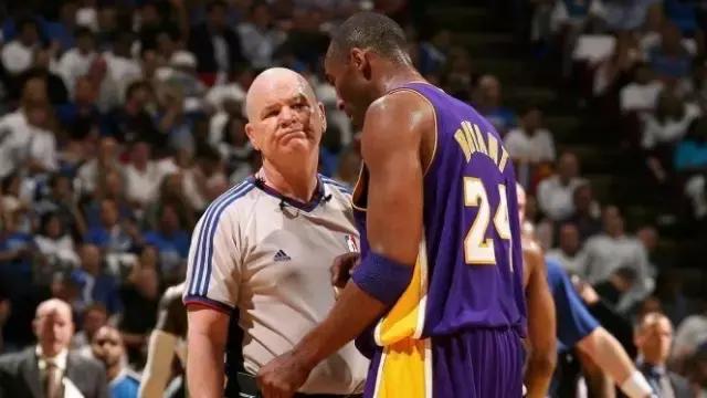 理性讨论：NBA联盟是否真的存在主场哨、黑哨？真相让人惊讶！