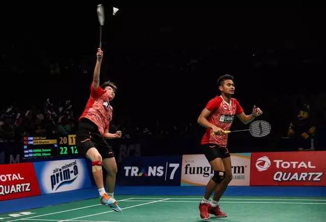 蔡赟左右手双打轮转教学,蔡赟挥拍教学