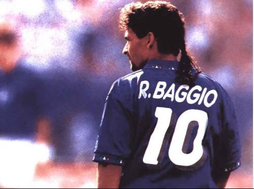 忧郁王子罗伯特巴乔踢飞点球,教授的球迷忧郁王子罗伯特巴乔